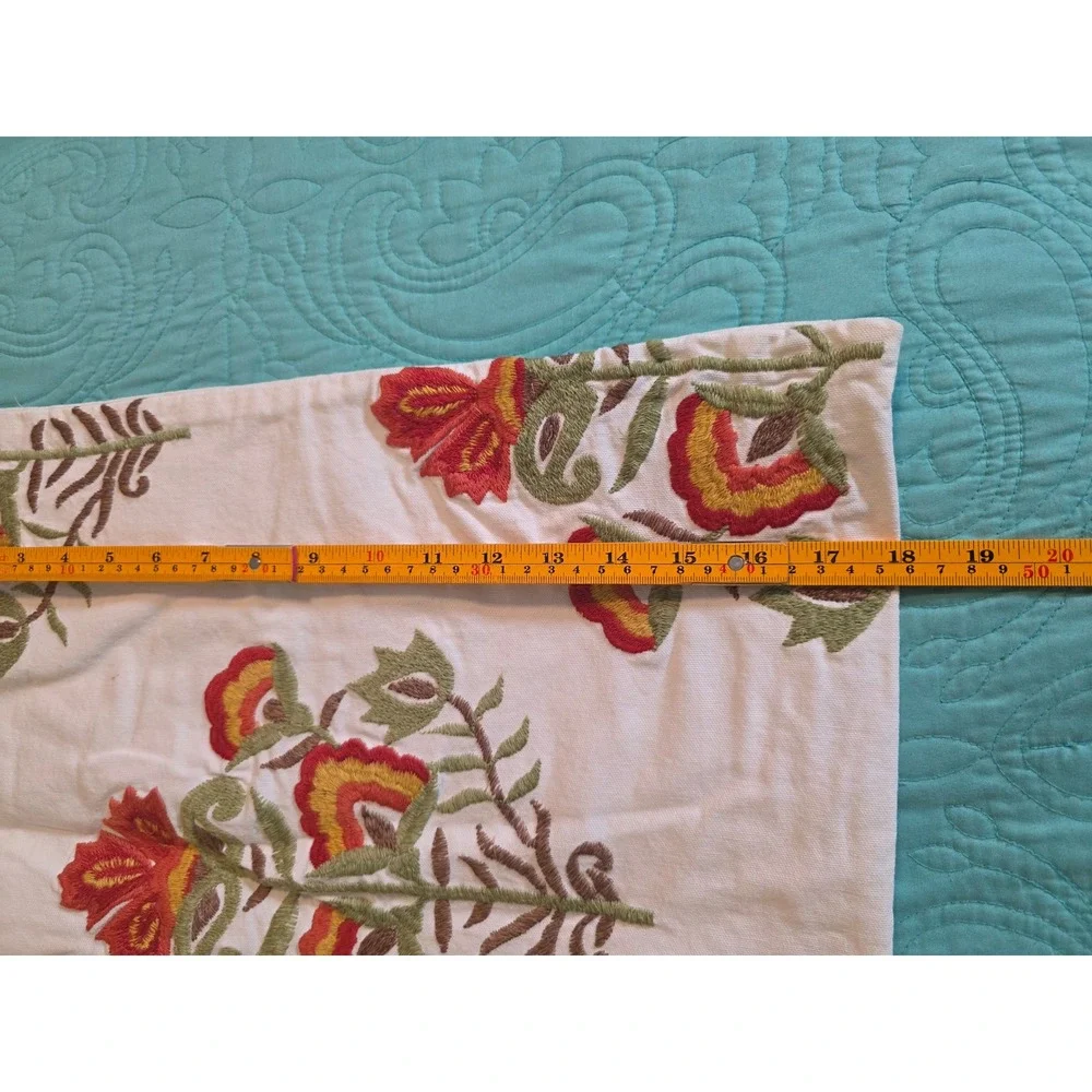 Pier 1 Imports Floral Embroidered Pillow Covers Set of 4 White Boho 18x18*READ*